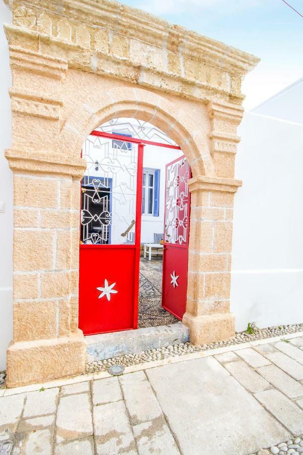 The Red Door In Koskinou Koskinou  Exterior photo